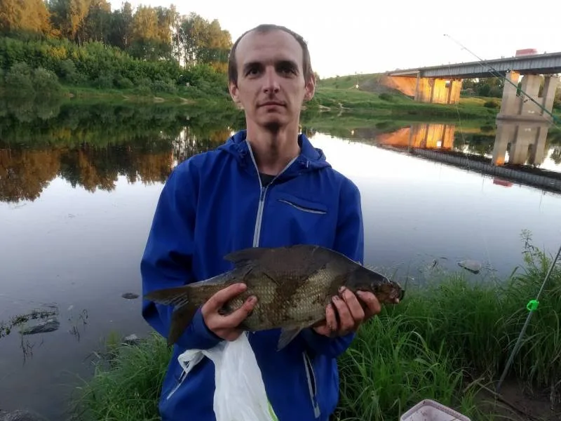 Лещ